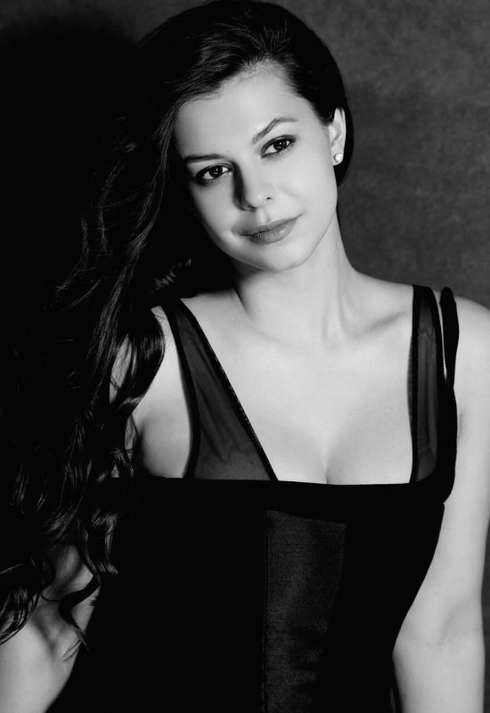 Veronika • 30 • Ukraine 🇺🇦