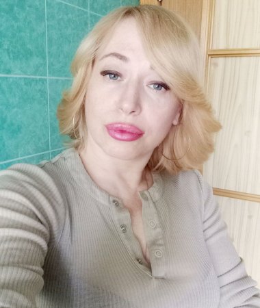 Aura, 49