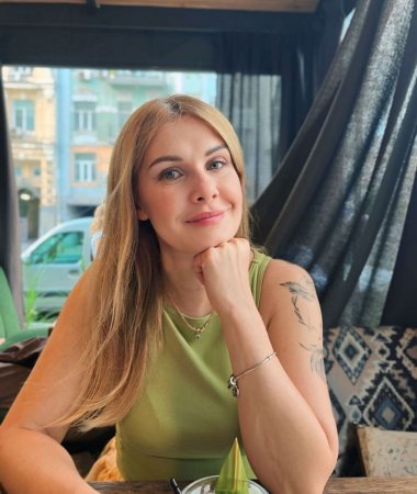 Alina, 51