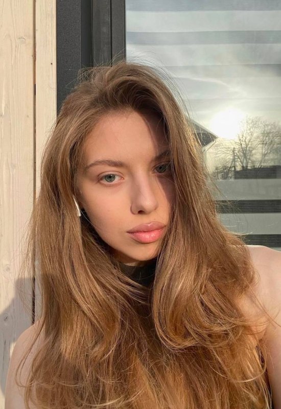 Marina • 28 • Ukraine