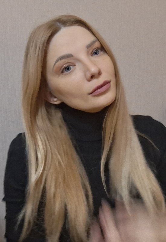 Jane • 34 • Russia