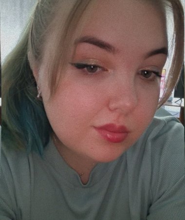 Anastasia, 24