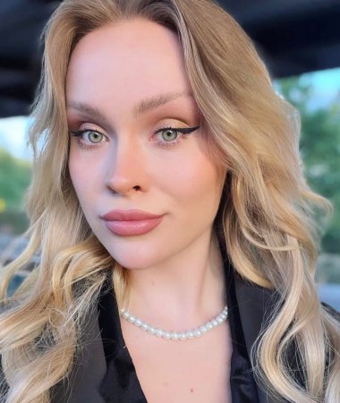 Lena, 29