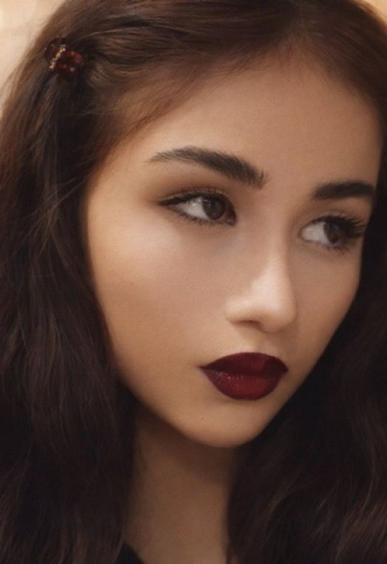 Polina • 22 • Russia
