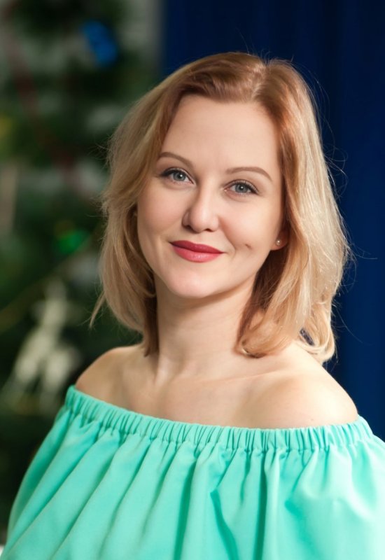 Anastasiya • 46 • Russia