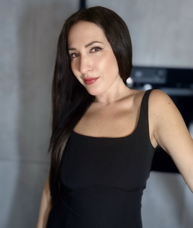 Natalia, 40