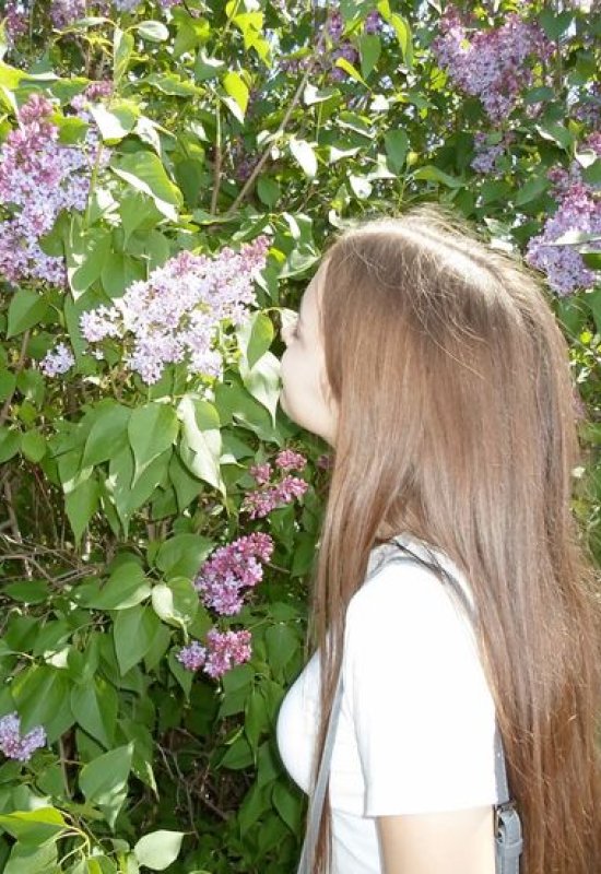 Emma • 20 • Ukraine