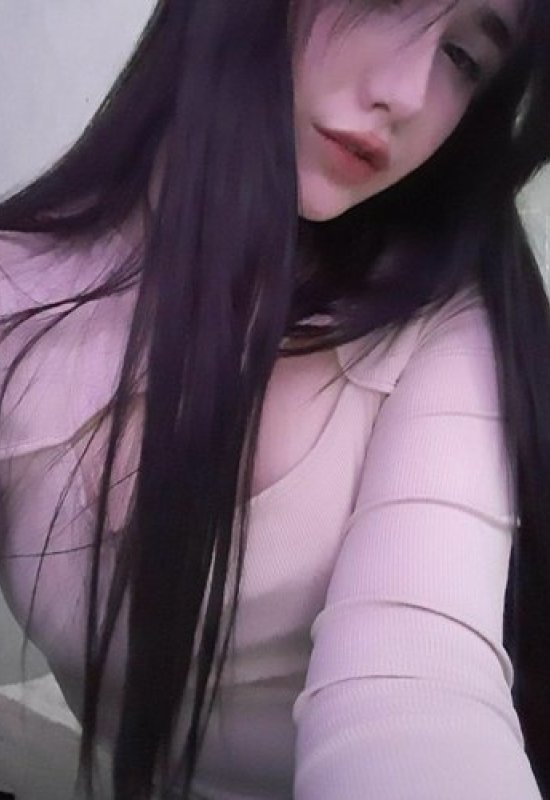 Yulia • 26 • Germany