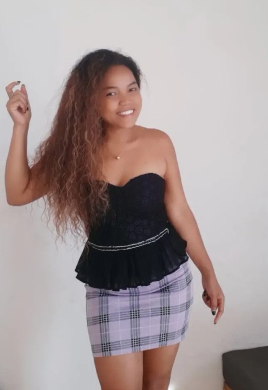 Sandra • 30 • Madagascar