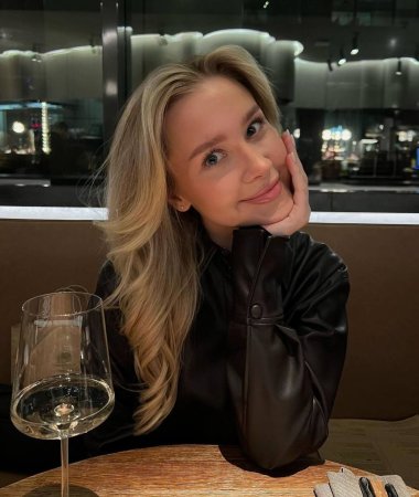 Daria, 25