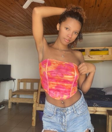 Chairah, 24