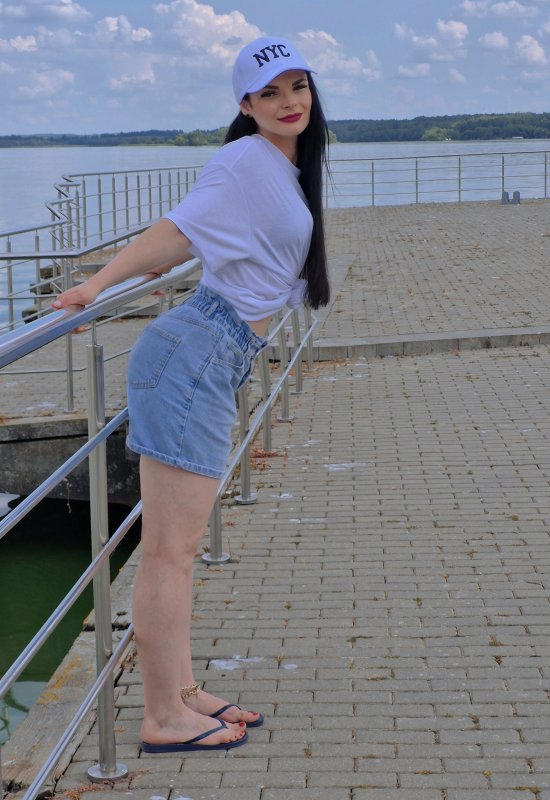 Alina  • 37 • Belarus