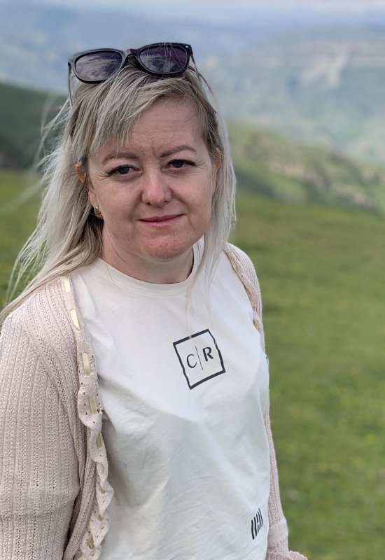 Olga • 47 • Russia