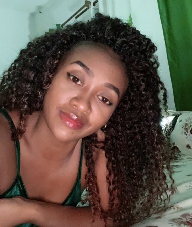Sylvie, 34