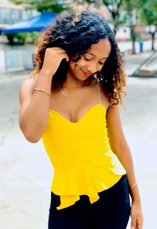 Nanci • 30 • Madagascar