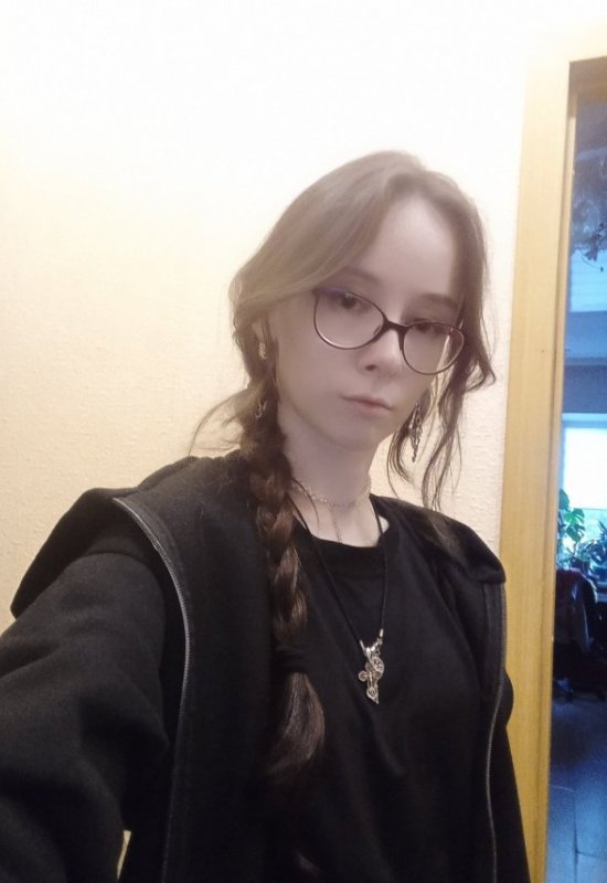 Julia • 28 • Russia