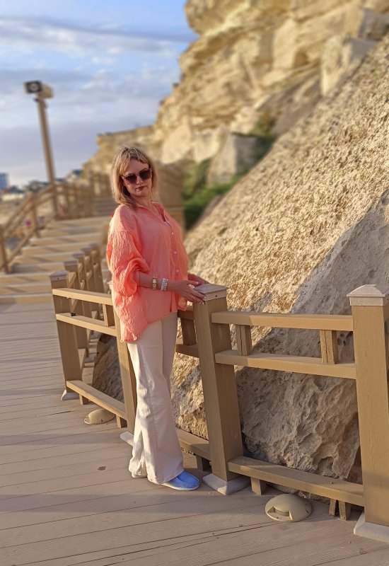 Yulia • 45 • Kazakhstan