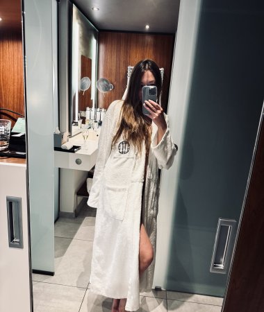 Nina, 36