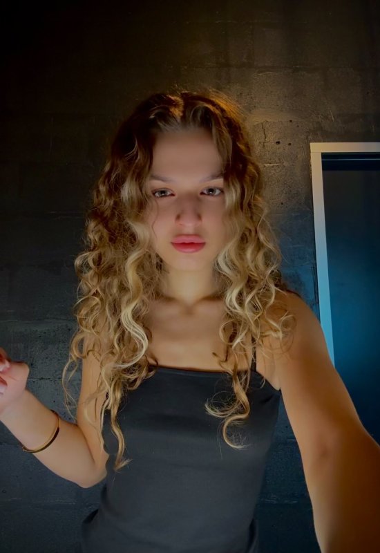 Lina • 21 • Украина