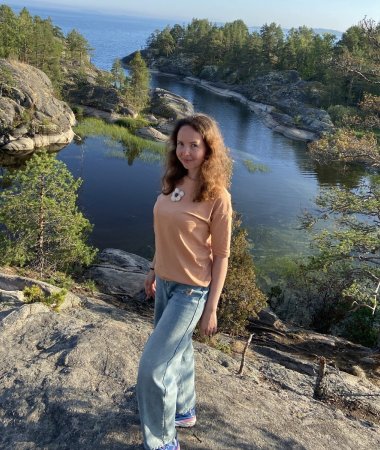 Anna, 38