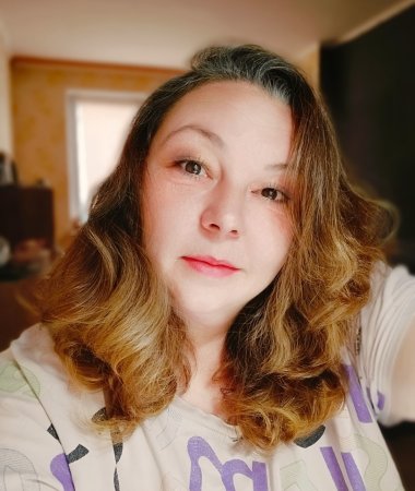 Marina, 42