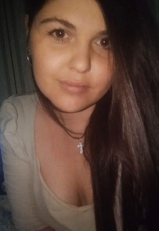Yanina • 35 • Belarus