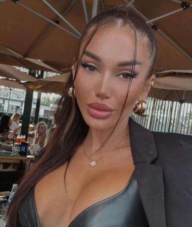Elizaveta, 27