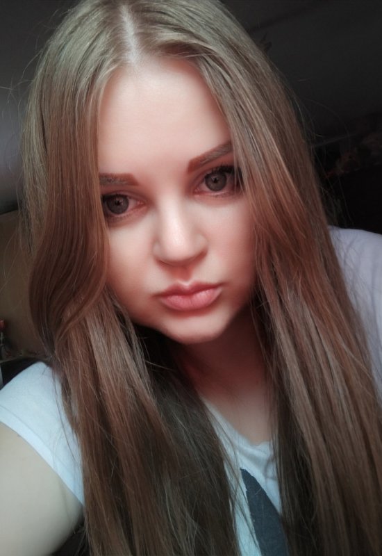 Віка • 32 • Ukraine