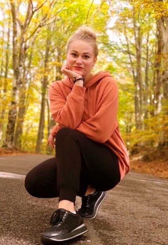 Victoria • 32 • Ukraine 🇺🇦