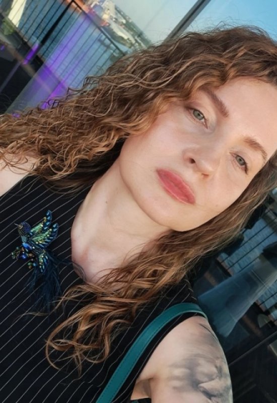 Natalia • 49 • Germany