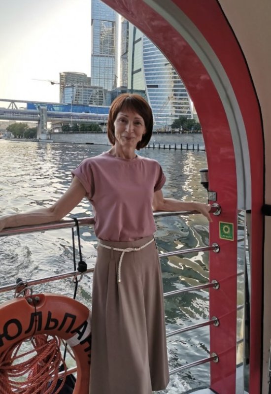 Ingrid • 50 • Russia