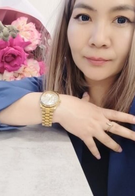 Kuralay • 33 • Kazakhstan