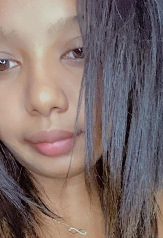 Alexandra  • 24 • Madagascar