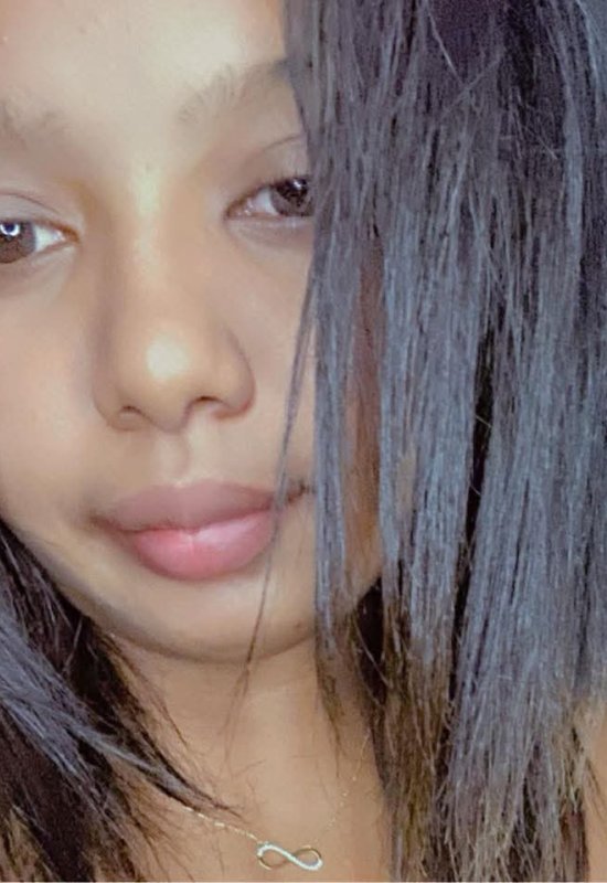 Alexandra  • 24 • Madagascar