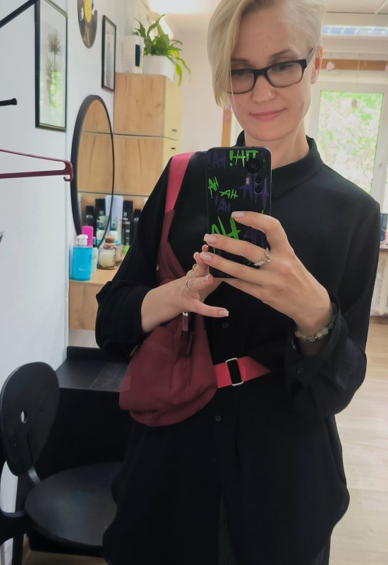 Bogomolova  • 39 • Belarus
