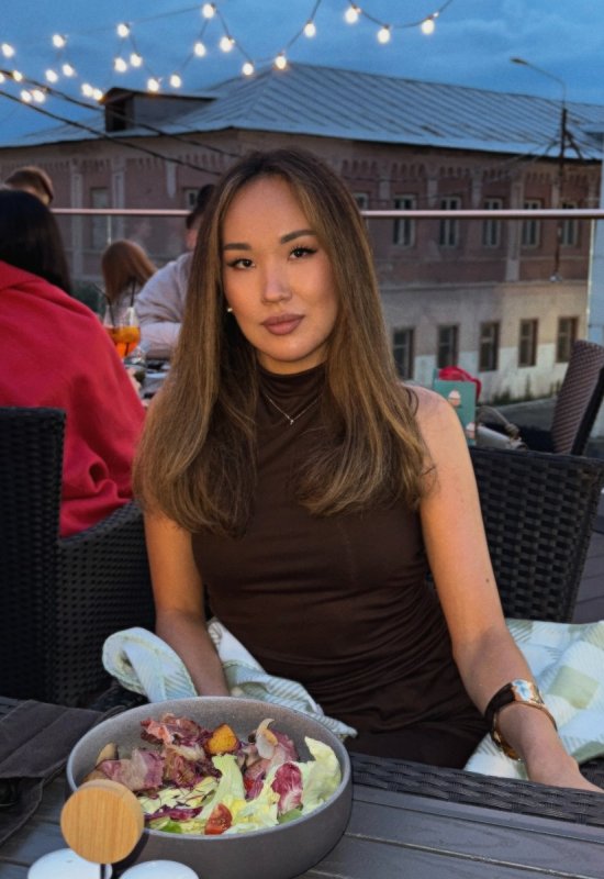 Valentina • 31 • Russia