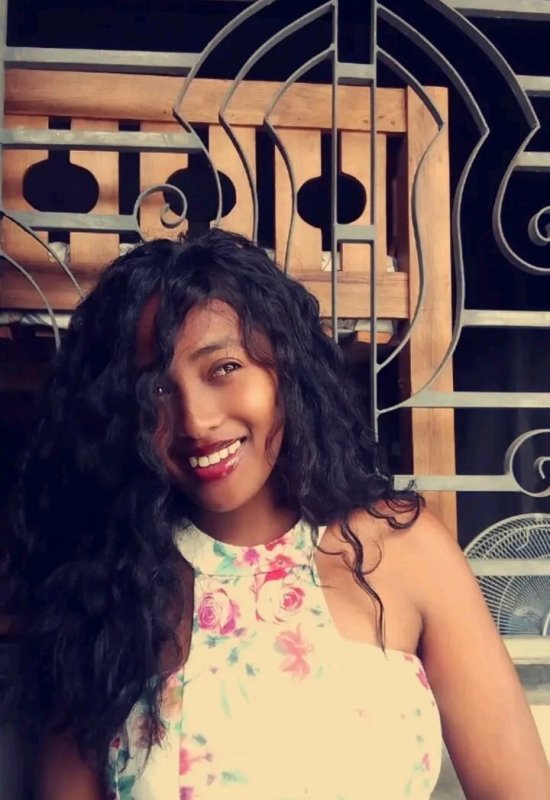 Valerie • 27 • Madagascar