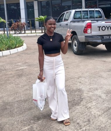 Winnie , 21