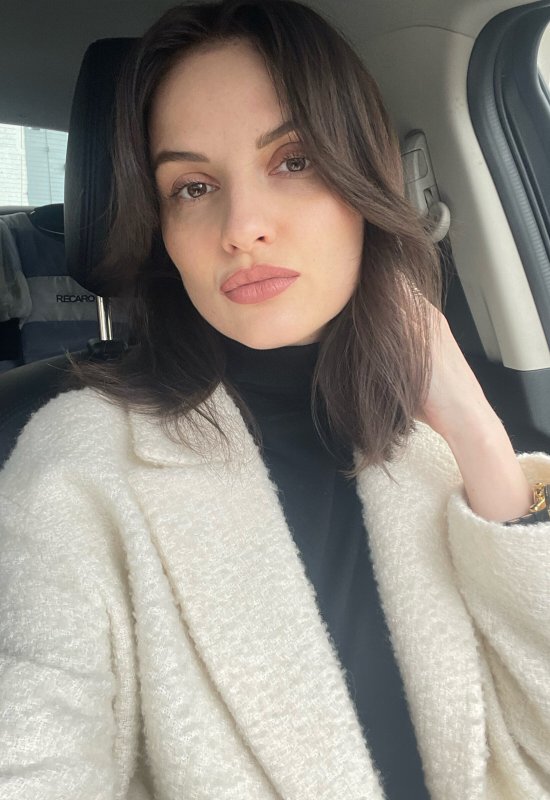 Kseniya • 44 • Belarus