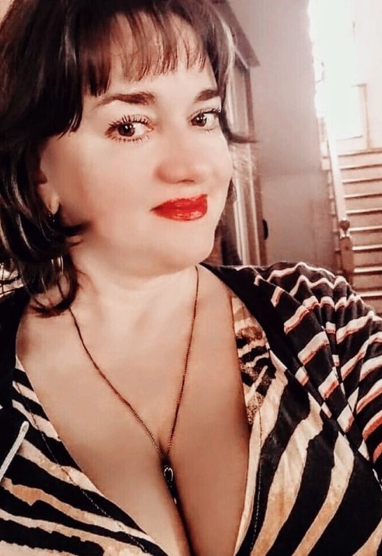 Lora  • 49 • Russia