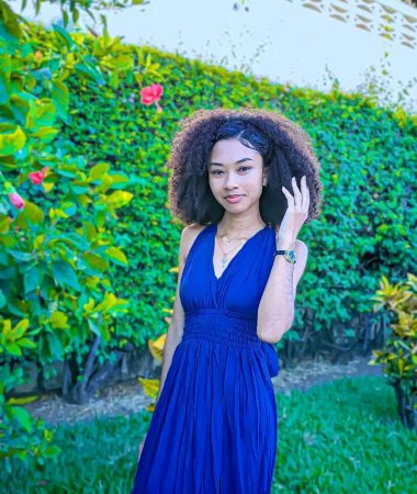 Aïcha , 26