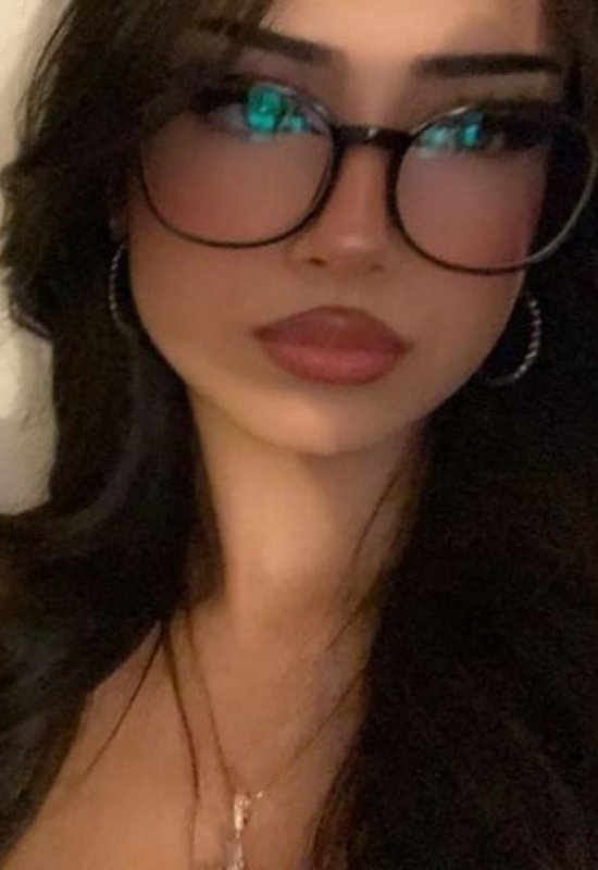 Michelle • 20 • France