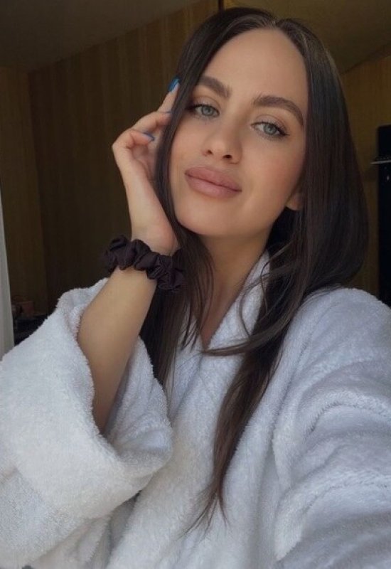 Veronika • 41 • Russia