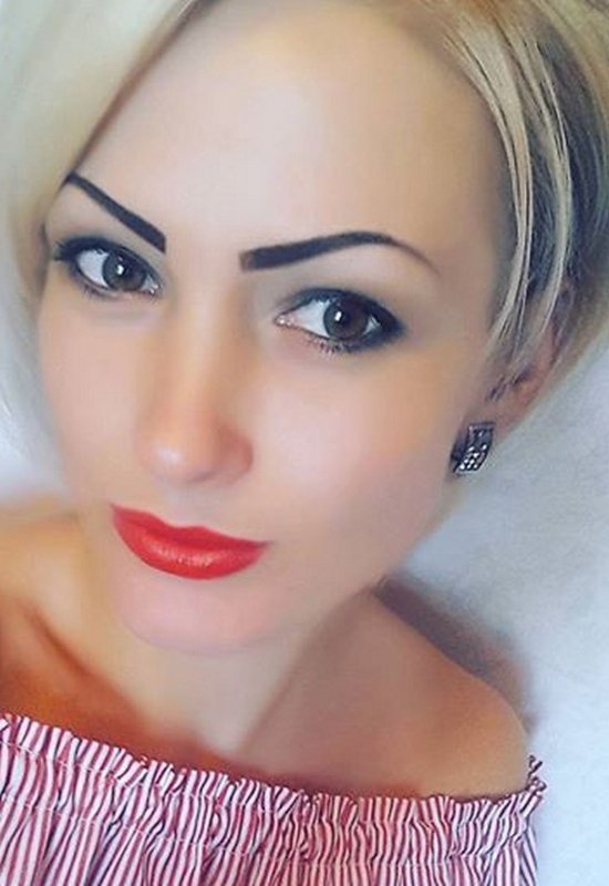 Svetlana • 33 • Russia