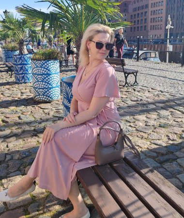 Olga, 41