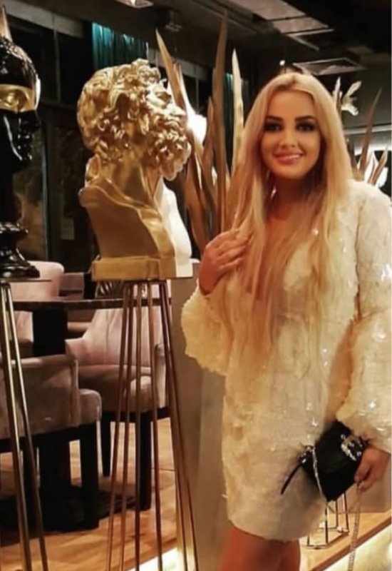 Lady • 48 • Russia