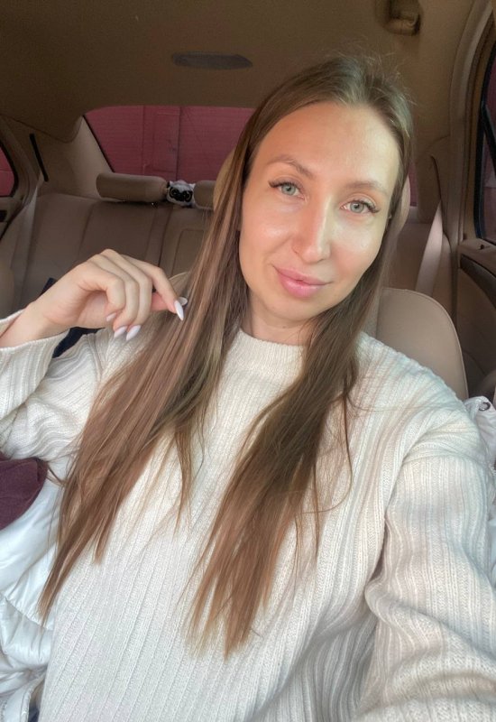 Elvira • 35 • Russie
