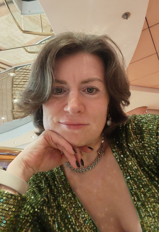 Iryna • 46 • Biélorussie