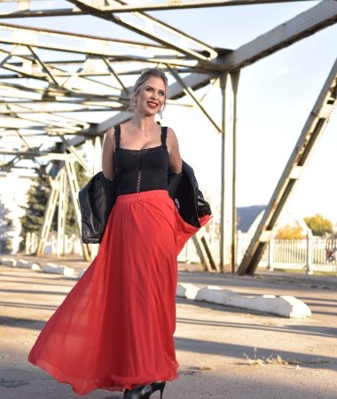 Svitlana, 46
