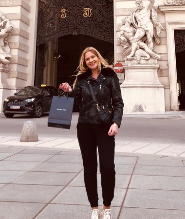 Marina, 41